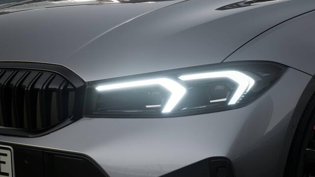 BMW 3-SERIE 330e High Executive M Sport Automaat / Schuif-kanteldak / Sportstoelen / Adaptieve LED / Parking Assistant Plus / Stuurverwarming / Comfort Access