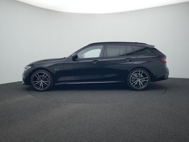 BMW 3-SERIE Touring 320e High Executive automaat | Laser LED koplampen | M Sport | Panorama dak | lederen bekleding | elektrisch wegklapbare trekhaak