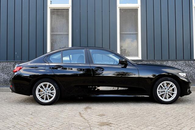 BMW 3-SERIE 330e High Executive Rijklaarprijs-Garantie Navigatie Led Apple carplay Trekhaak Airco