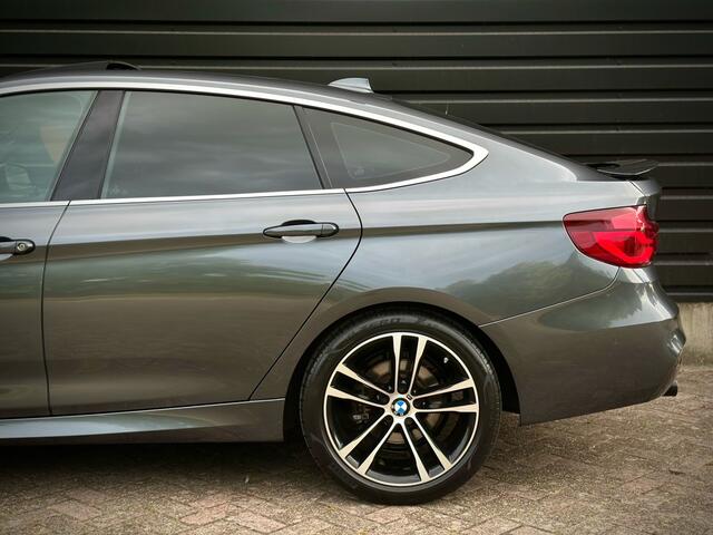 BMW 3-SERIE 320i PANO|VIRTUAL|CAMERA|HiFi|CARPLAY