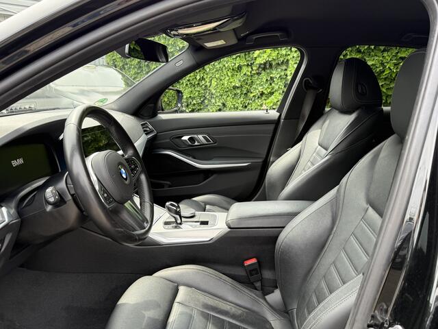 BMW 3-SERIE 330e | M-Sport | 18'' | Camera | Getint Glas | HiFi