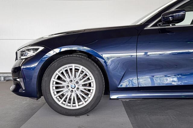 BMW 3-SERIE Touring 318i Business Edition Plus