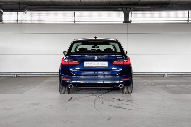 BMW 3-SERIE Touring 318i Business Edition Plus