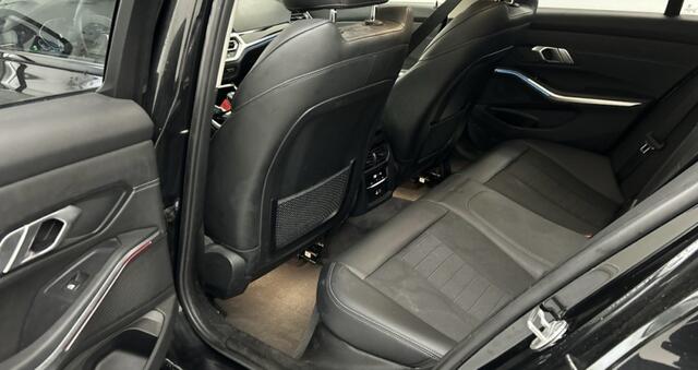 BMW 3-SERIE 330e Sport Line