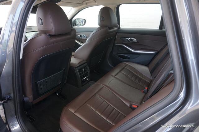 BMW 3-SERIE Touring 320i High Exec Leder | Sportinter | Carplay | DAB +
