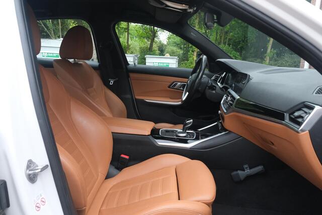 BMW 3-SERIE 330e eDrive Edition | Navi | App Connect | Climate | Cruise | Camera | Leder | PDC