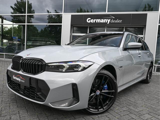 BMW 3-SERIE Touring 330e xDrive M-Sport Pro Pano H&K HUD ACC Widescreen Ind-Brooklyn Shadowline