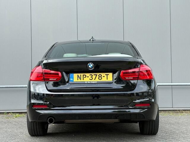 BMW 3-SERIE 318i High Exec. - nap - automaat - Navi - airco -