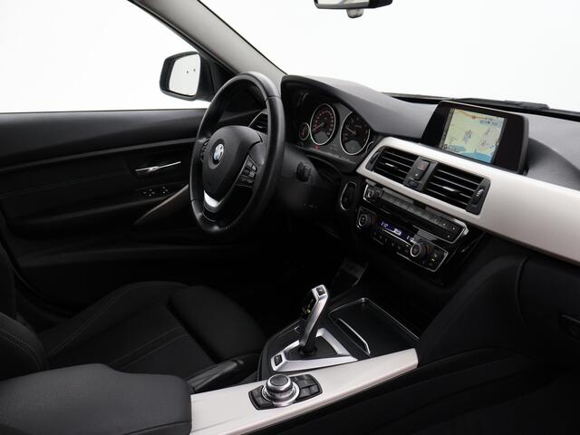 BMW 3-SERIE 330e 252 PK PLUG-IN HYBRID SEDAN + LED | DAB | STOELVERW. | SPORTSTOELEN