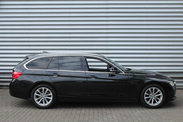 BMW 3-SERIE Touring 320i 184pk High Executive Automaat NL-Auto NAP Clima Cruise Navi PDC El. Klep 18"LMV