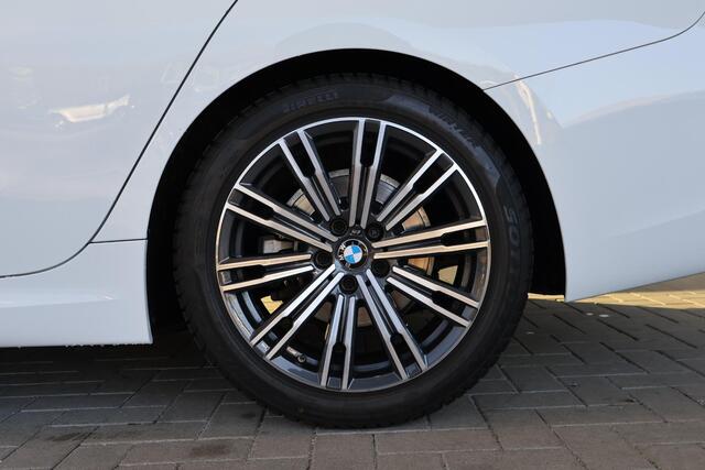 BMW 3-SERIE Touring 318i Business Edition