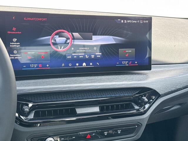 BMW 3-SERIE Sedan 320i xDrive