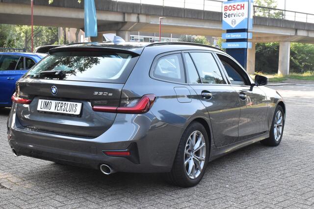 BMW 3-SERIE Touring 330e High Executive Schuifdak | Stuur/Stoelverwarming | BSM | ACC | 12 mnd BOVAG garantie Whatsapp 06-53188999