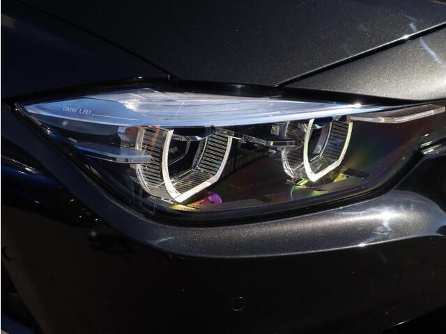 BMW 3-SERIE Touring 320i Edition M Sport Shadow Executive | Panorama dak | Keyless | Sportleder |