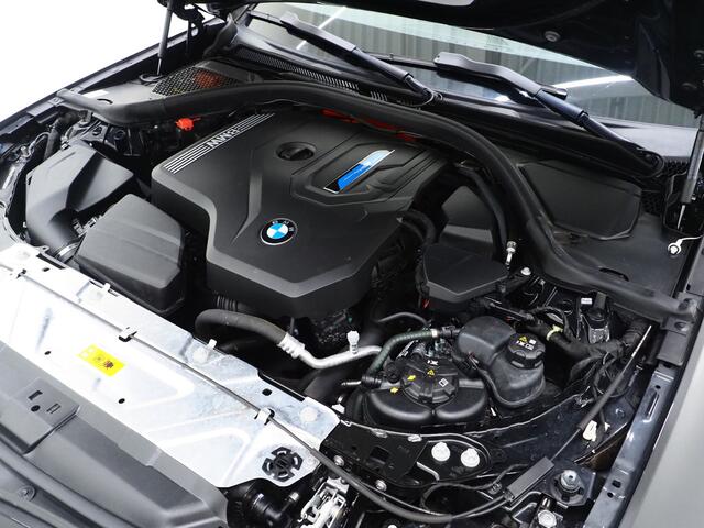 BMW 3-SERIE Touring 320e LCI Shadow Line | Widescreen | Carplay | Cruise | DAB | PDC | LED