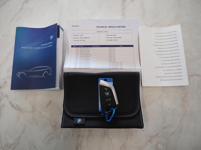 BMW 3-SERIE Touring 320e LCI Shadow Line | Widescreen | Carplay | Cruise | DAB | PDC | LED