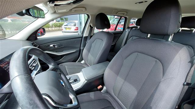BMW 3-SERIE Touring (G21) 320i Executive Edition Automaat