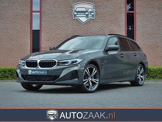 BMW 3-SERIE Touring 330e xDrive Touring | Individual