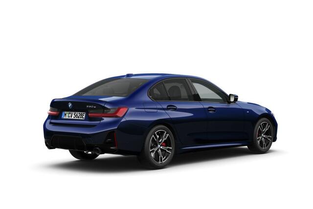 BMW 3-SERIE Sedan 330e | M Sport Pro | Comfort Pack | Glazen dak | Adaptieve LED koplampen | Active Cruise Control