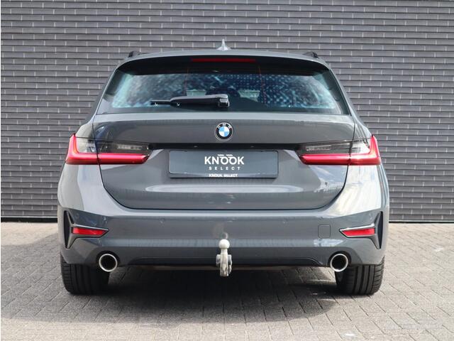 BMW 3-SERIE Touring 320i Executive Edition | Panoramadak | HIFI Systeem | Elektrische Trekhaak |