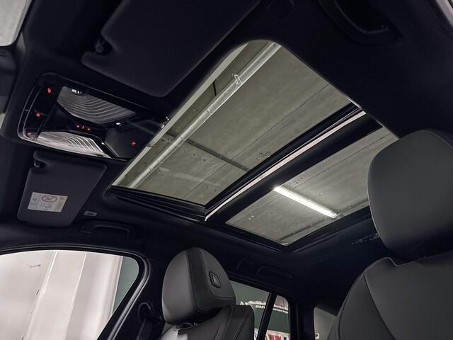 BMW 3-SERIE Touring 330e | M-Sport Pro | Comfort Pack | Panoramadak | Comfort Access