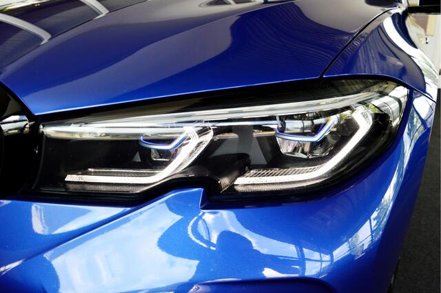 BMW 3-SERIE Touring 330e Hybride M-Sportedition | M-Stoelen !