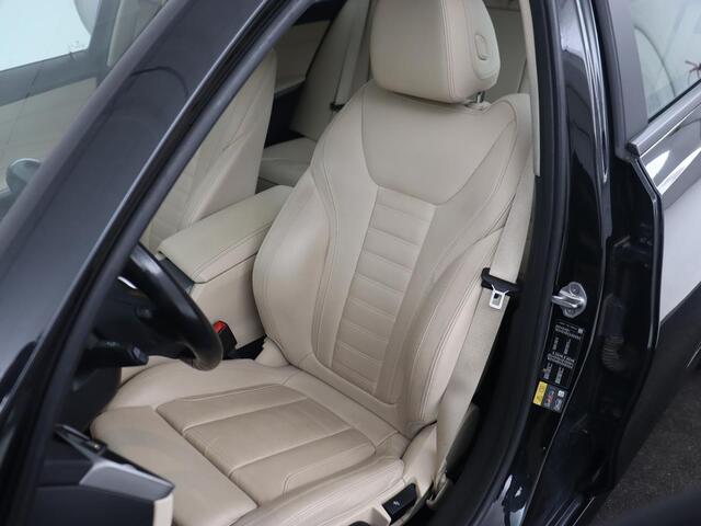 BMW 3-SERIE Touring 320e Business Edition Plus | Trekhaak | Automaat | Carplay | Camera | Adaptive Cruise | Navigatie | PHEV | Leder | Stoelverwarming | Climate controle | LMV 17 Inch