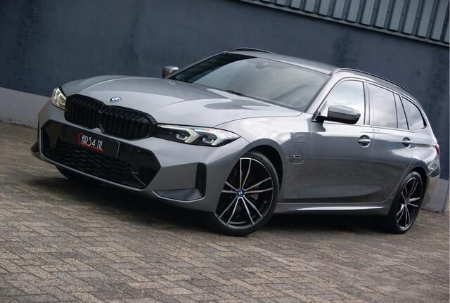 BMW 3-SERIE Touring Facelift 320e 204PK xDrive M-Sport Shadow/Widescreen/Harman-Kardon//Keyless/Leder Aut8