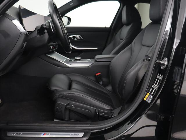 BMW 3-SERIE Touring 330e Business Edition Plus | Wegklapbare trekhaak | Camera | Stoel & Stuurverwarming | Carplay | Leder