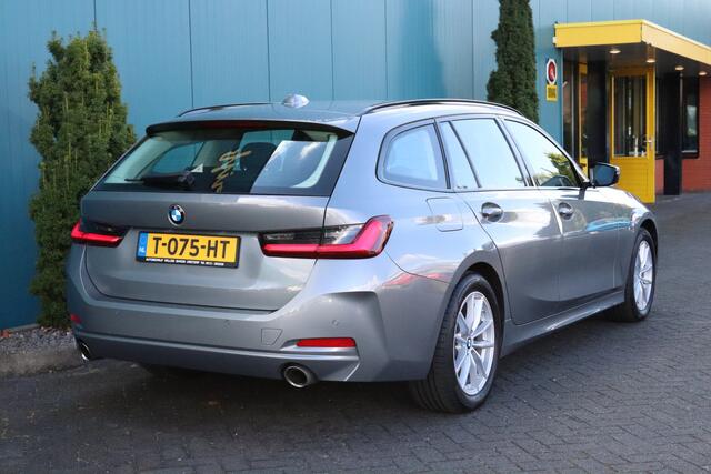 BMW 3-SERIE Touring 318i Aut. CARPLAY|ELEK.A.KLEP|NAV|LED|CRUISE|ECC|PDC|LMV Nieuwstaat!! 1'EIG