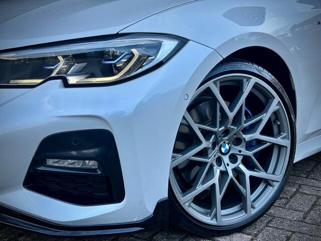 BMW 3-SERIE 330i M-PERFORMANCE LASER|DAK|HEADUP|HiFi|20'' M