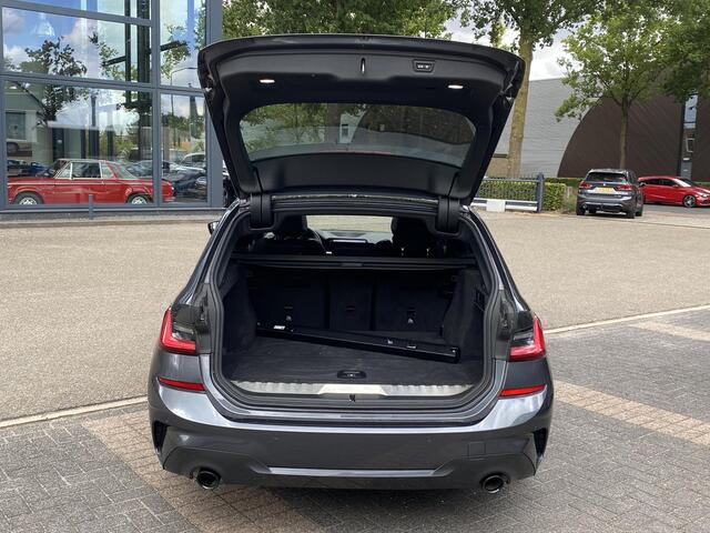 BMW 3-SERIE Touring 330e High Executive M SPORT VAN: 36.900,- VOOR: 34.330,- UW HERFSTVOORDEEL: 1.670,- EURO | DEALER ONDERHOUDEN | LASER LED | HRAMAN KARDON | PANORAMADAK