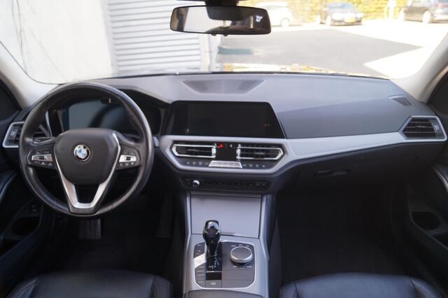 BMW 3-SERIE Touring 318i Automaat High Executive Edition -LEER-
