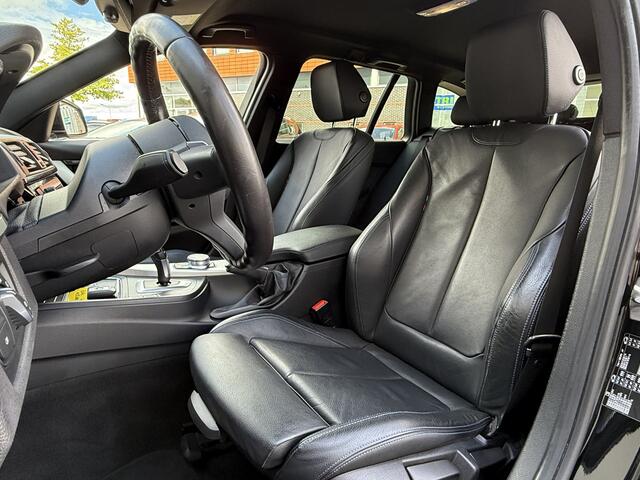 BMW 3-SERIE Touring BWJ 2019 318i M 136 PK Sport Corporate Lease AUTOMAAT / NAVI / CLIMA / CRUISE / STOELVERW. / LEDER / ELEKTRISCHE ACHTERKLEP / LMV / PDC