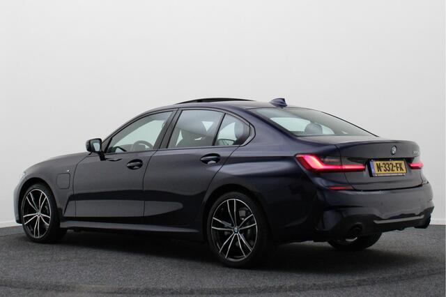 BMW 3-SERIE 320e Business Edition Plus M-Sport, Automaat