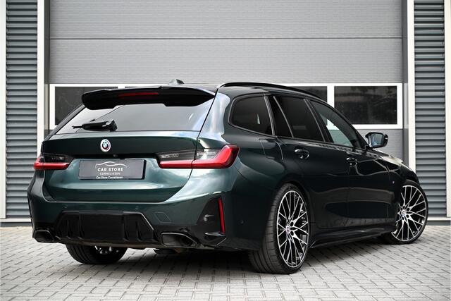 BMW 3-SERIE Touring 320e / M-SPORT / PANO / M-PERF SEATS / CARBON / HARMAN KARDON / MEMORY / HUD / OXFORDGREEN / 20"