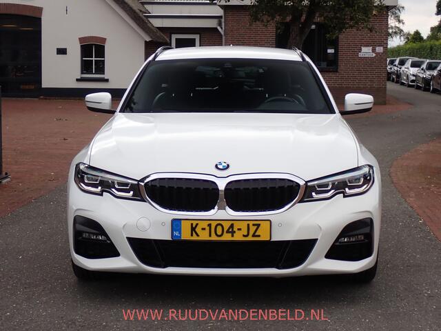 BMW 3-SERIE Touring 330e M-PAKKET SHADOWLINE SPORTLEER/SFEERVERLICHTING