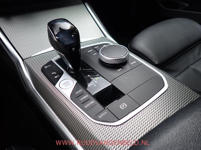 BMW 3-SERIE Touring 330e M-PAKKET SHADOWLINE SPORTLEER/SFEERVERLICHTING