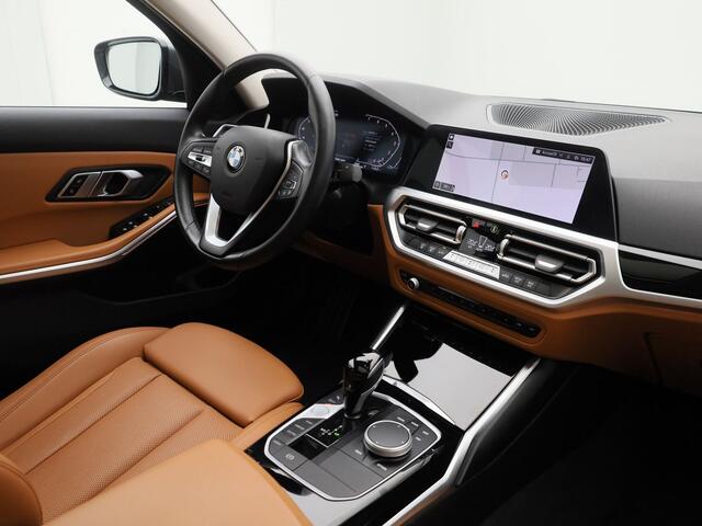 BMW 3-SERIE 320i Business Edition Plus Sport | SCHUIFDAK | CARPLAY