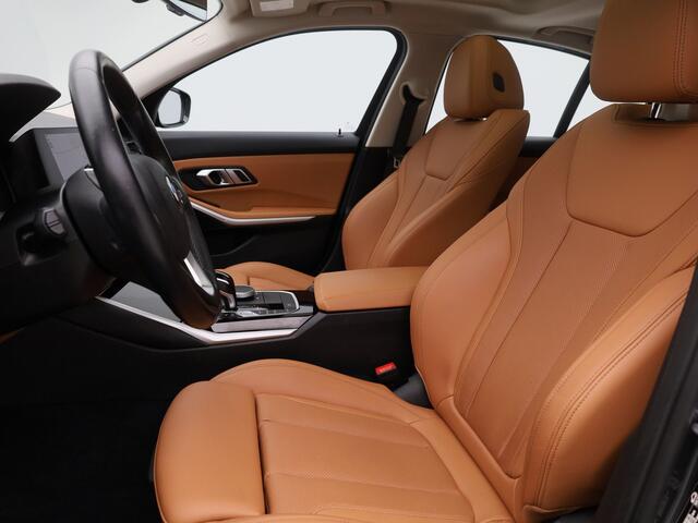 BMW 3-SERIE 320i Business Edition Plus Sport | SCHUIFDAK | CARPLAY