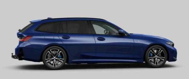 BMW 3-SERIE Touring 330e M Sport - Trekhaak - Panoramadak - Elektrisch verstelbare/verwarmde stoelen - Parking/Driving Assistant - Harman Kardon - Getinte ruiten - Comfort Access - Ambiance verlichting -