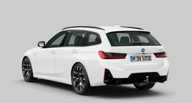 BMW 3-SERIE Touring 330e M Sport Pro - Trekhaak - Panoramadak - Parking/Driving Assistant - Elektrisch verstelbare/verwarmde stoelen - Hifi - Comfort Access - Ambiance verlichting - Sportstoelen -