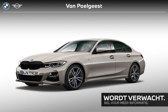 BMW 3-SERIE Sedan 330e eDrive | High Executive | M Sport | 19 inch