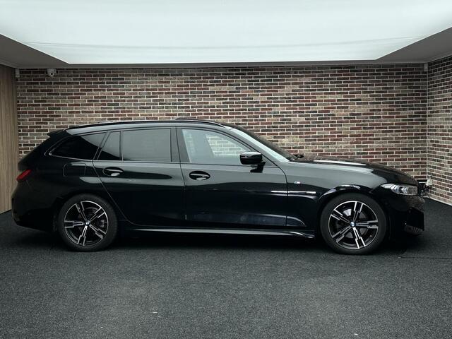 BMW 3-SERIE Touring 320i M Pakket Panorama Headup Camera Garantie