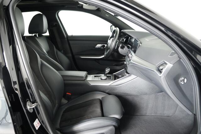 BMW 3-SERIE Touring 330e M-Sport / Opendak / HarmanKardon / Co-Pilot / HUD