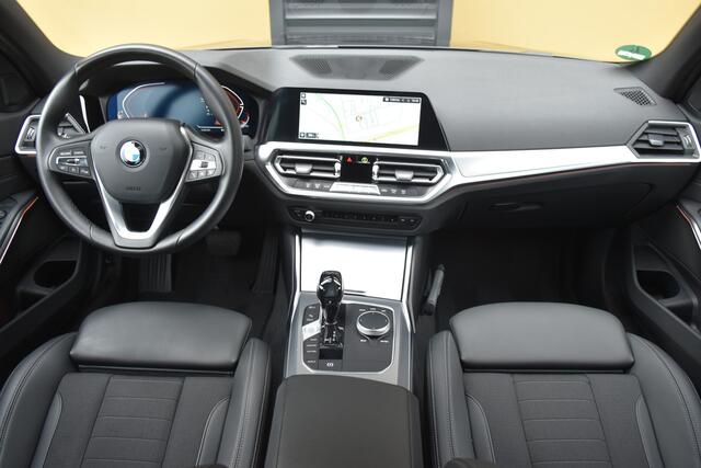 BMW 3-SERIE 318i Executive Edition * Sportstoelen * Hifi * Sfeerverlichting * Sportline uitvoering *