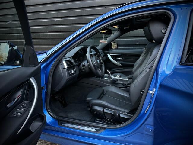 BMW 3-SERIE 320i M-SPORT PANO|VIRTUAL|SPORTLEER|HiFi