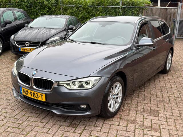 BMW 3-SERIE Touring 318i Executive