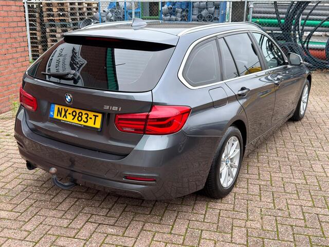 BMW 3-SERIE Touring 318i Executive