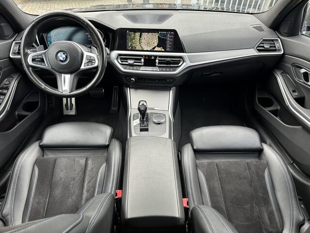 BMW 3-SERIE 330i M Sport Trekhaak | Camera | HiFi | Stoelverw.